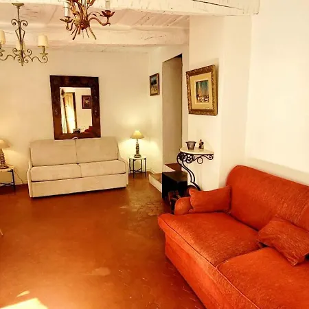 In The Village Centre - Apartamento Cogolin
