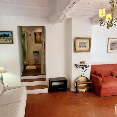 In The Village Centre - Apartment Cogolin